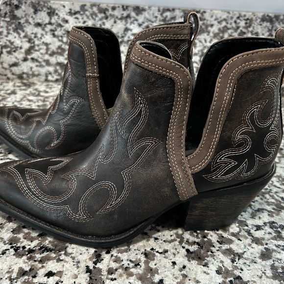 Myra Emmie Faye Stitched Ankle Boot Sz 7 - Picture 6 of 16